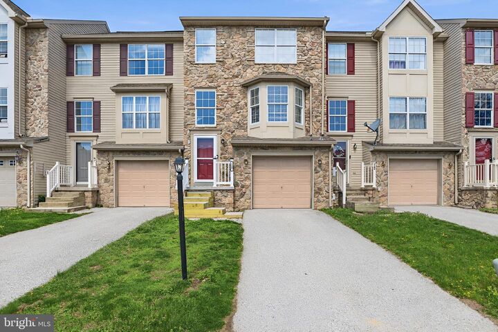 Property Photo:  184 Sara Lane  PA 17331 