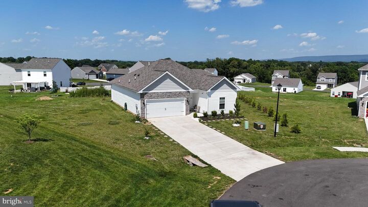 Property Photo: 18732 Ballantyne Way MD 21740