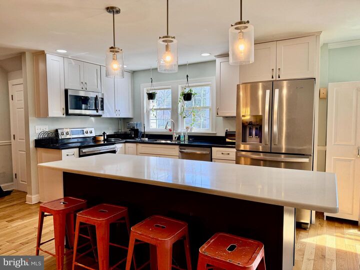 Property Photo: 420 Pinehurst Avenue MD 21801