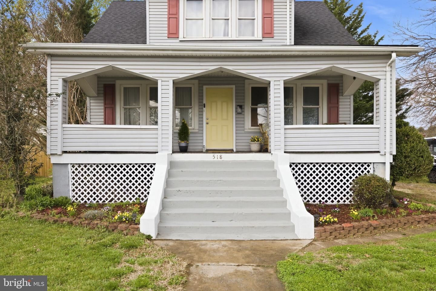 Property Photo:  518 Warren Avenue  VA 22630 