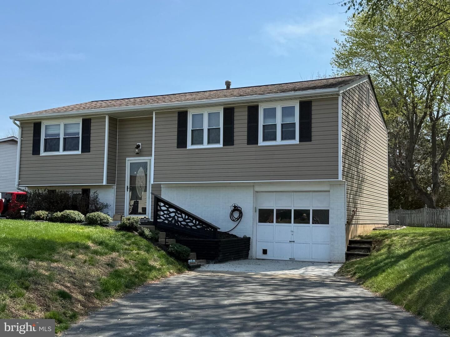 Property Photo: 5079 Macnamara Drive VA 22407