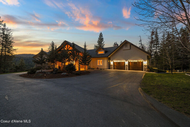 Property Photo:  1823 W Hull Loop  ID 83814 