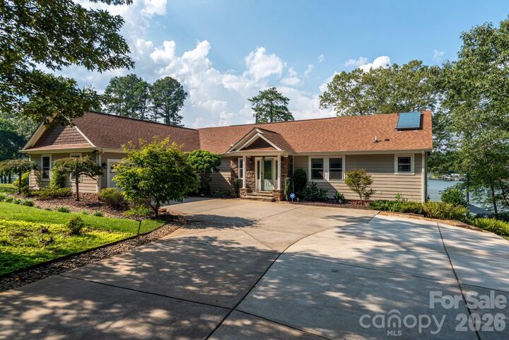 Property Photo:  7144 Lynbrook Creek Road  NC 28037 