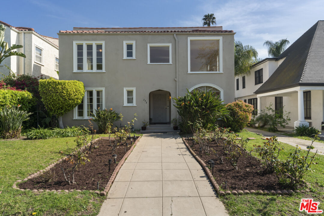 Property Photo: 246 N Irving Blvd CA 90004