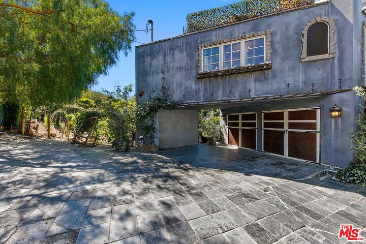 Property Photo:  2851 Seabreeze Dr  CA 90265 