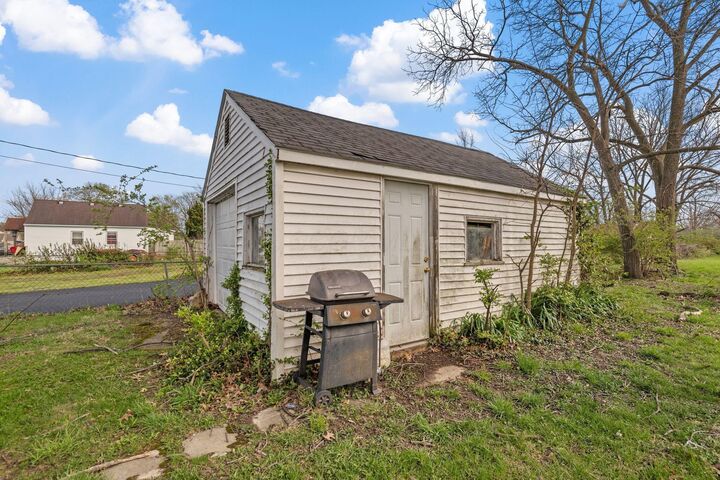 Property Photo:  1101 Rumsey Road  OH 43207 