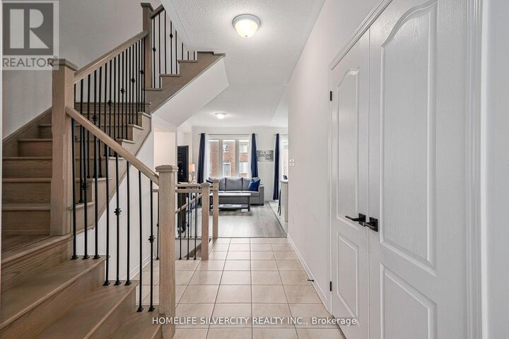 Property Photo:  5 Kirby Avenue  ON L9Y 3W8 