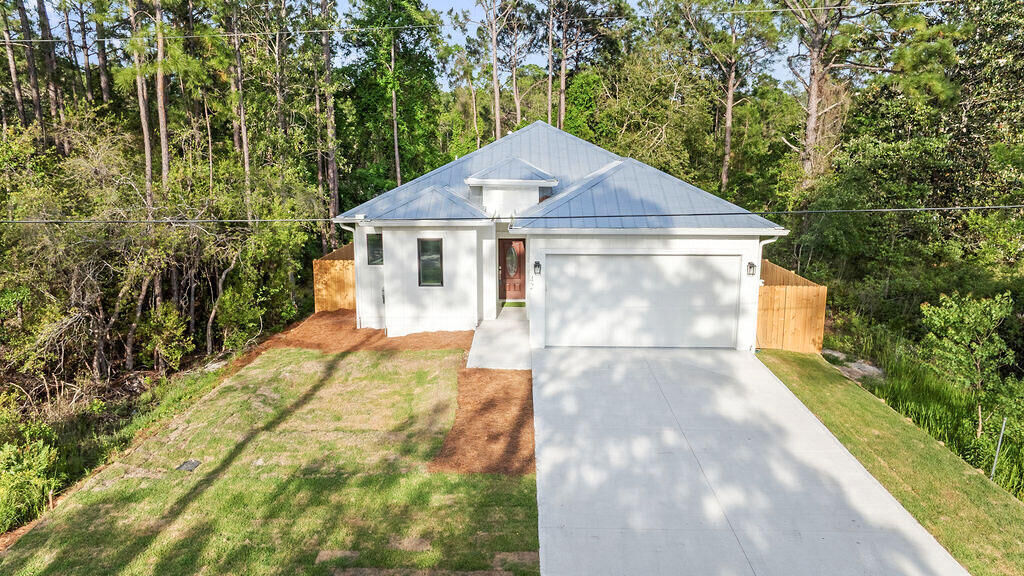 Property Photo:  42 Central 8th Street  FL 32459 