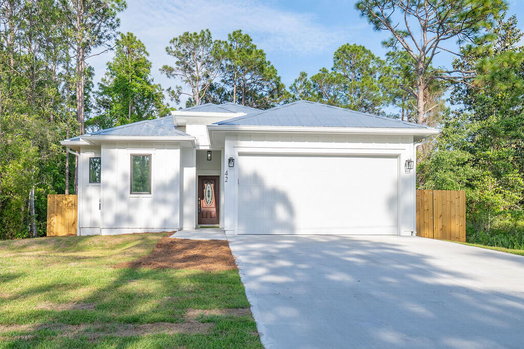 Property Photo:  42 Central 8th Street  FL 32459 