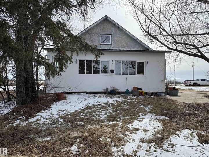 Property Photo: 48506 RR 150 AB T0B 0R0