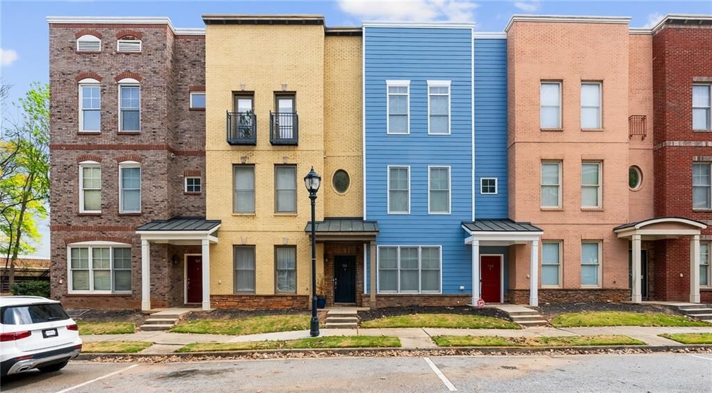 Property Photo: 741 Liberty Commons Drive NW GA 30314