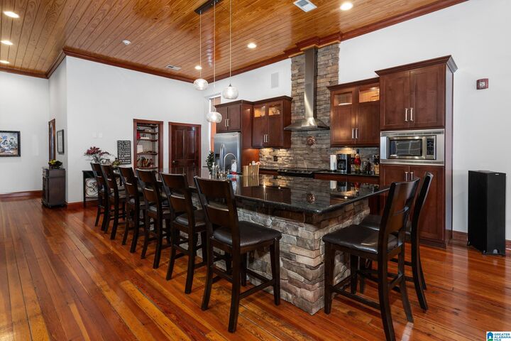 Property Photo:  1012 A Noble Street  AL 36201 