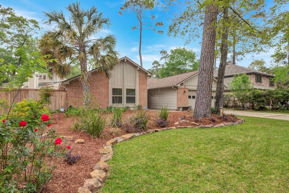 Property Photo:  17 Wishbonebush Road  TX 77380 