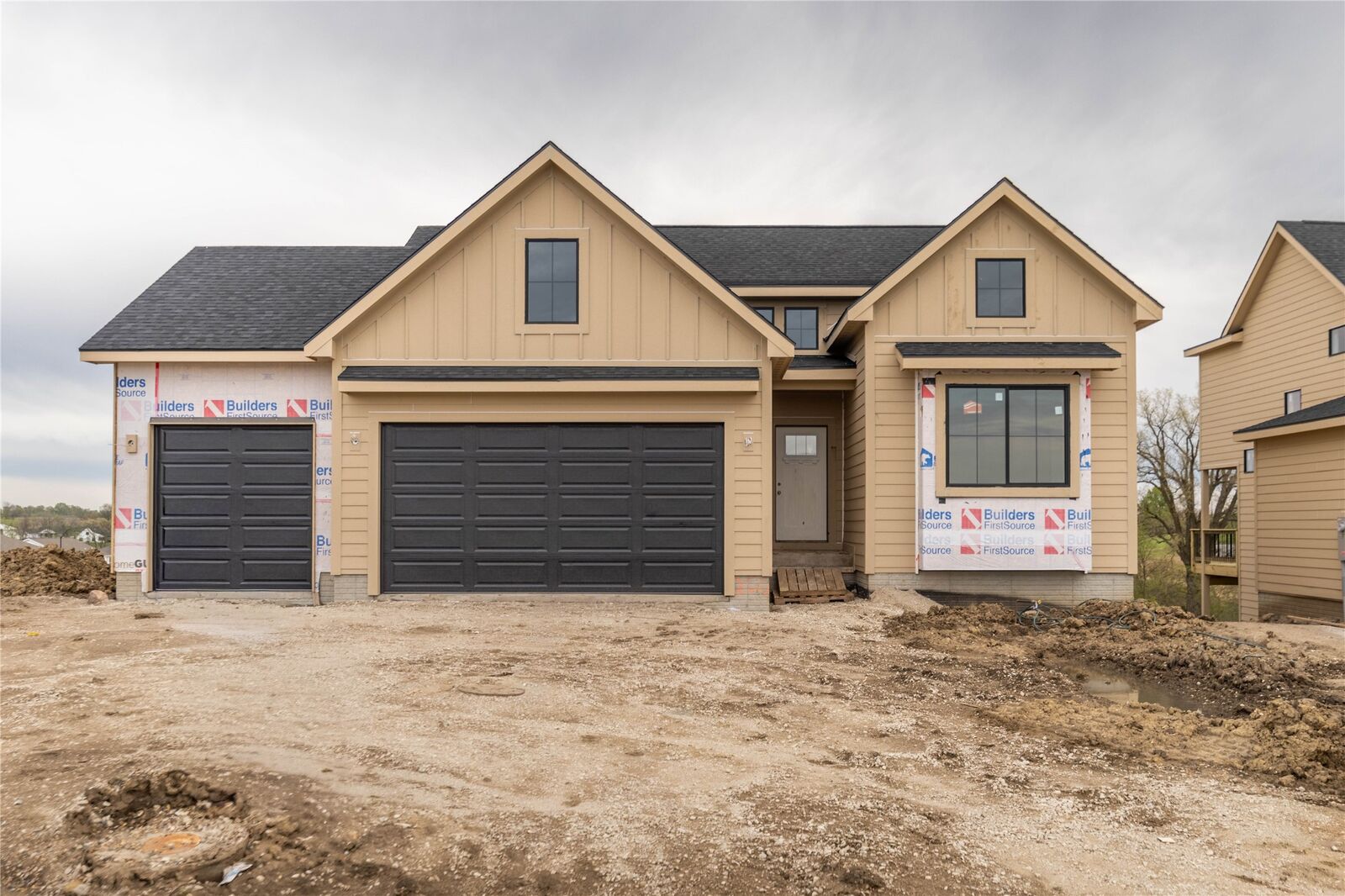 Property Photo:  2605 Ponte Place  IA 50003 