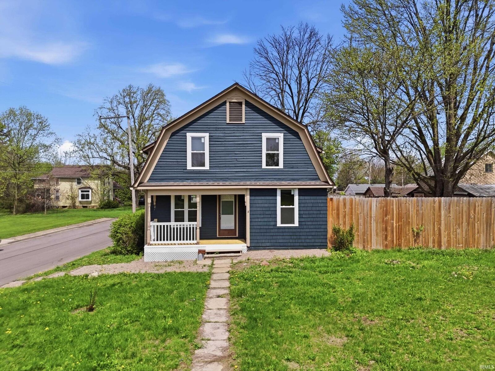 Property Photo:  1603 Summit Street  IN 46774 