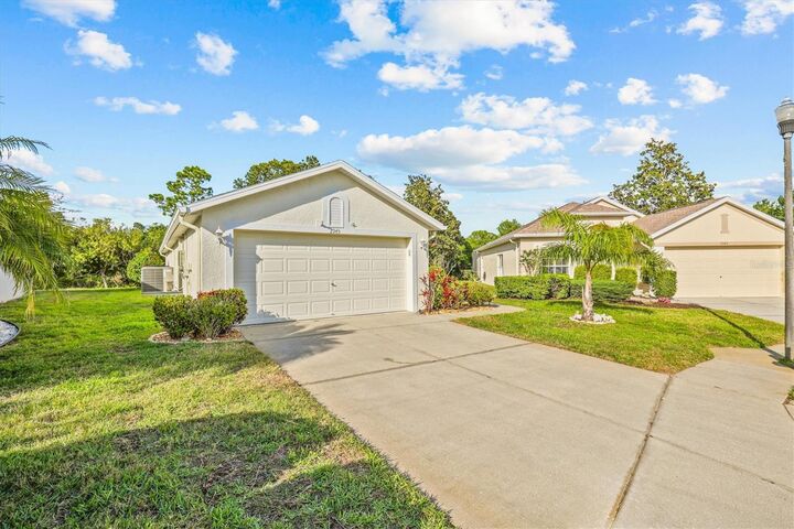 Property Photo:  2945 Wood Pointe Drive  FL 34691 