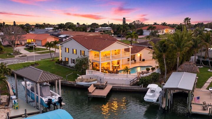 Property Photo: 350 Harbor Passage FL 33767