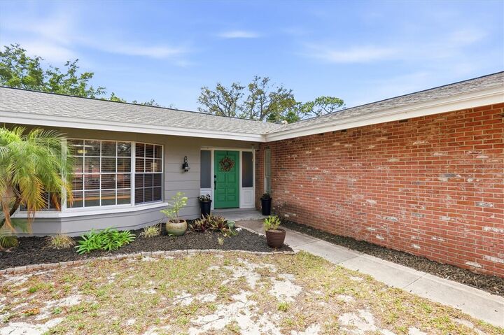 Property Photo:  1143 Lancer Lane  FL 34689 