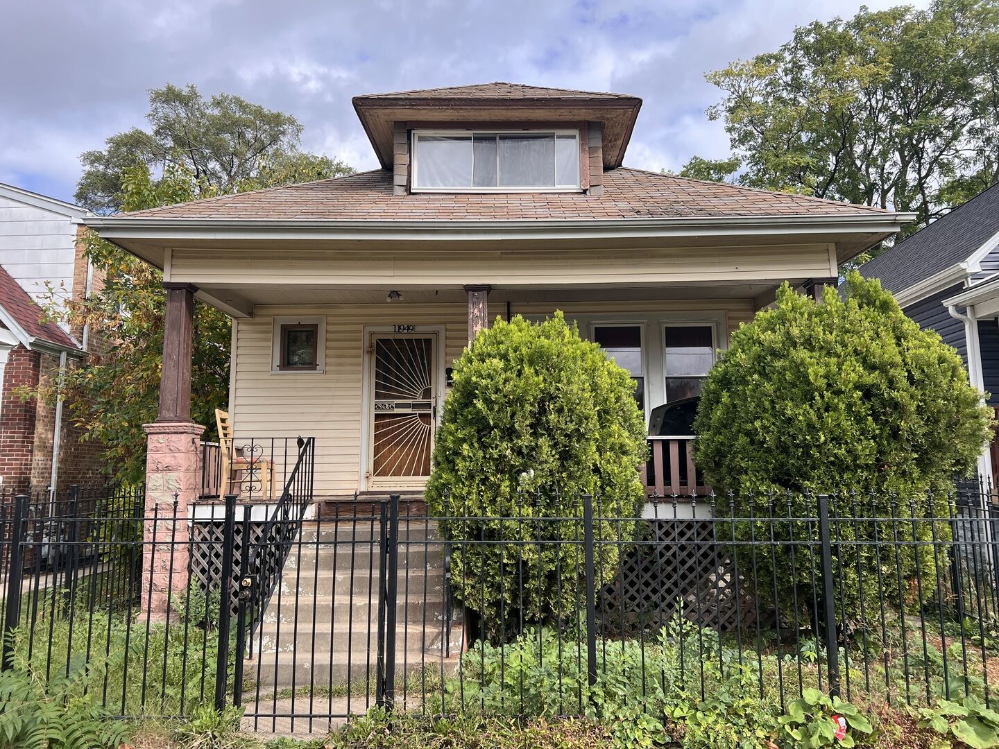 Property Photo:  11949 S Lafayette Avenue  IL 60628 