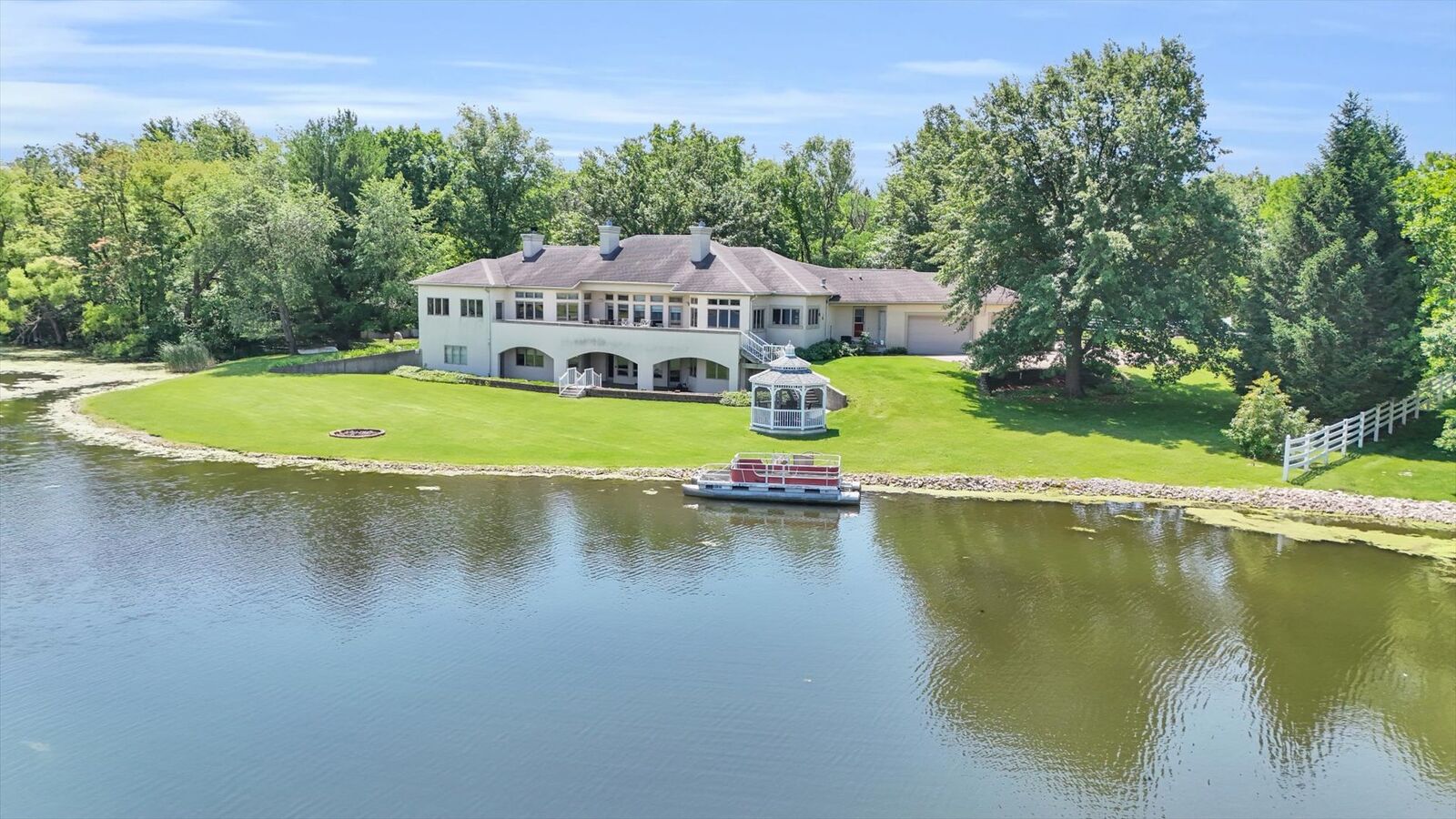 Property Photo:  401 M County Road 2425 N  IL 61853 