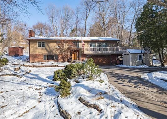 Property Photo: 3 Heather Lane IA 52732