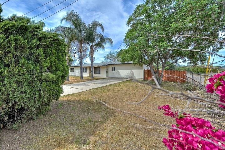 Property Photo:  1226 Jay Bird Lane  CA 92065 
