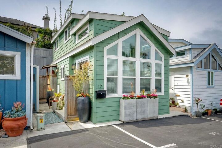 Property Photo:  170 Diana Street 12  CA 92024 