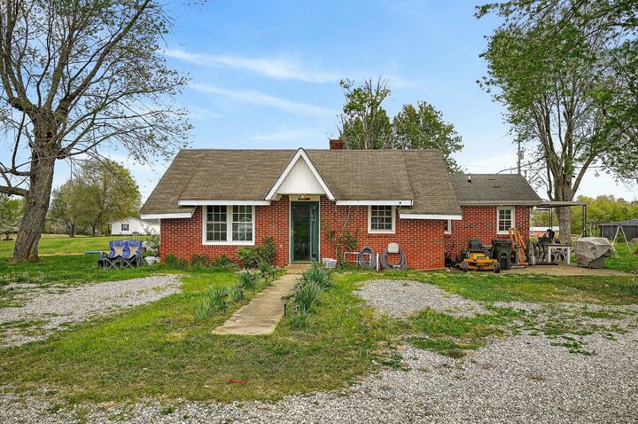 Property Photo:  1648 Bethany Rd  TN 37110 