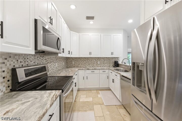 Property Photo:  415 Crossfield Circle 81  FL 34104 