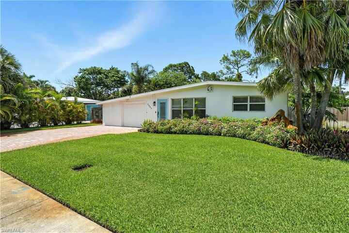Property Photo:  1063 22nd Ave N  FL 34103 