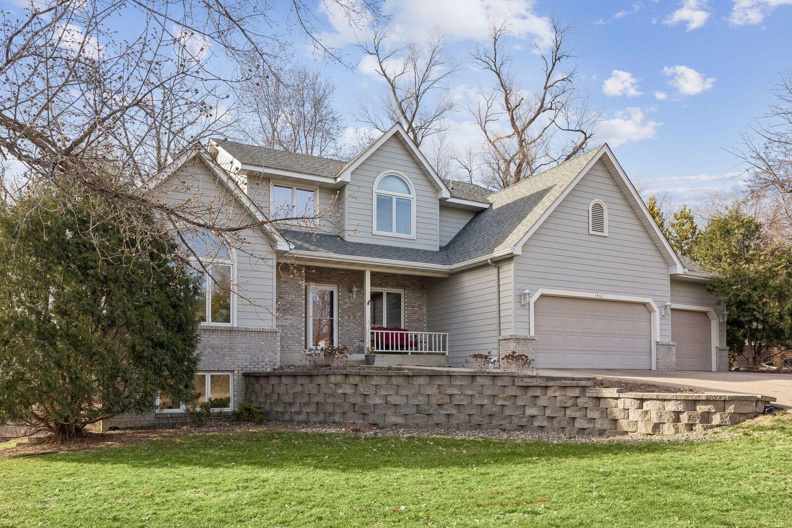 Property Photo:  1467 Pond Wynde N  MN 55122 