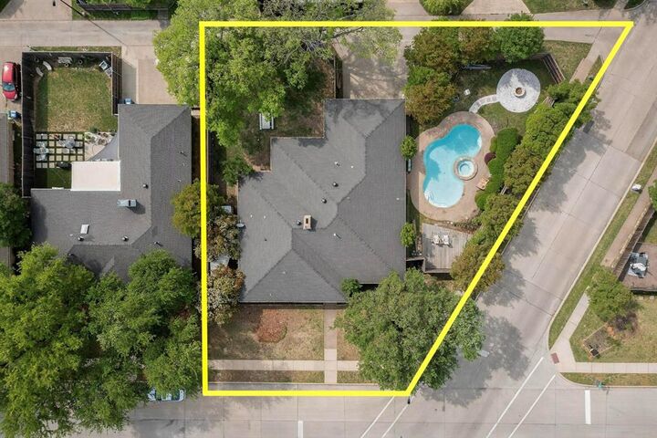 Property Photo: 1534 Mayfield Avenue TX 75041