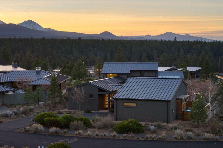 Property Photo:  62665 Big Sage Way  OR 97703 