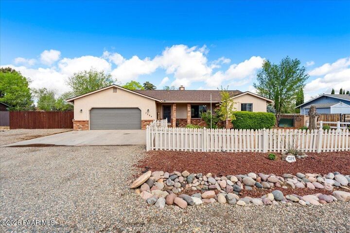 Property Photo:  7284 E Wren Drive  AZ 86314 