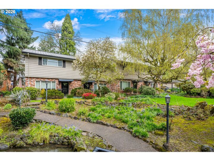 Property Photo:  8333 SE 23rd Ave A  OR 97202 