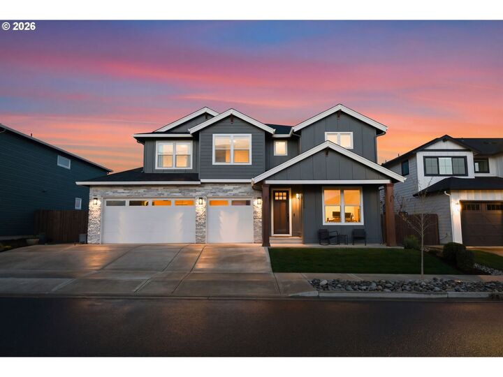 Property Photo: 1320 S 44th Ave WA 98642