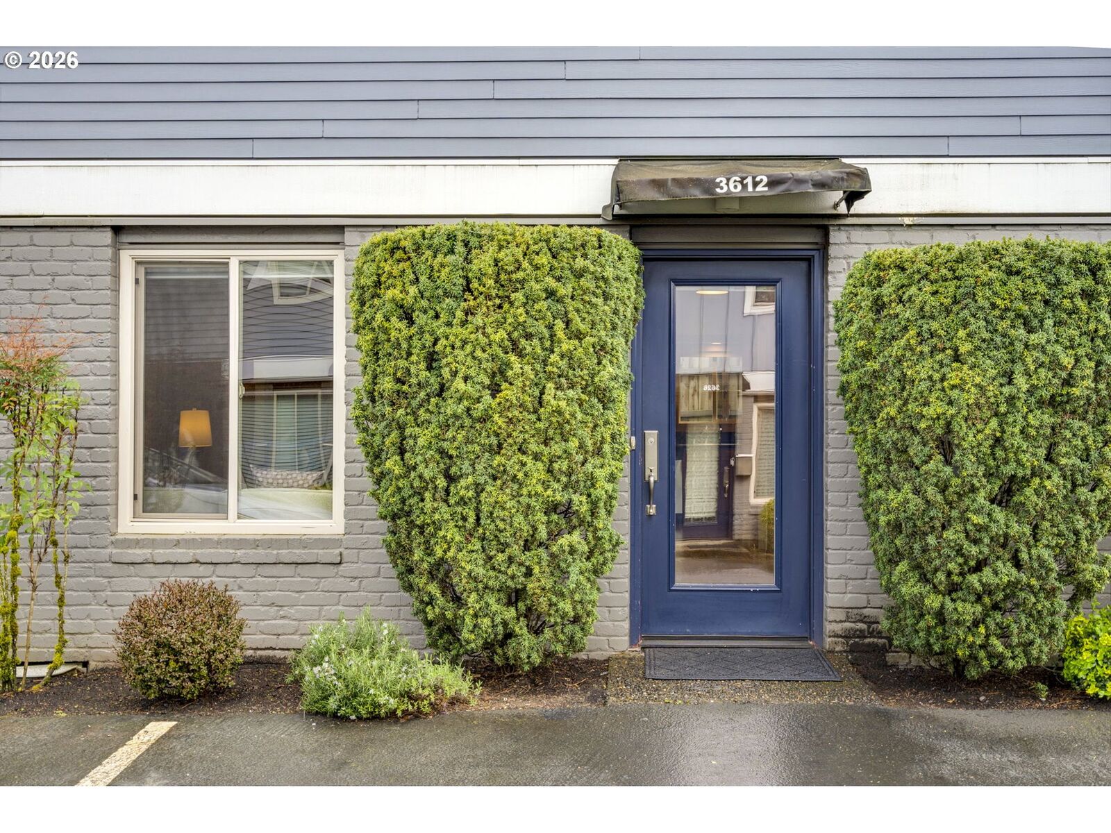 Property Photo: 3612 SW Multnomah Blvd OR 97219