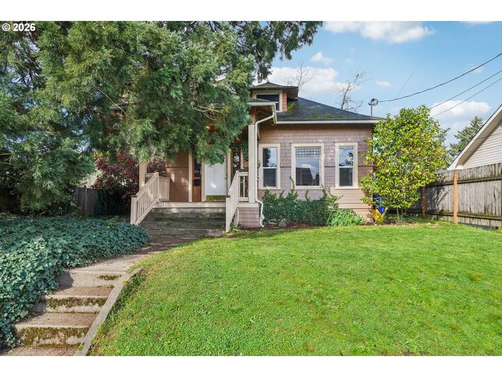 Property Photo:  4305 SE 59th Ave  OR 97206 