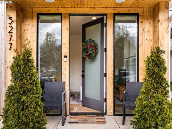 Property Photo:  5277 N Oberlin St 1  OR 97203 