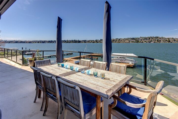 Property Photo:  16  Meadow Lane  WA 98040 