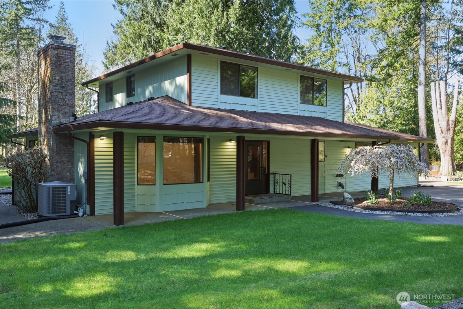Property Photo:  4009  Forest Park Court NW  WA 98502 