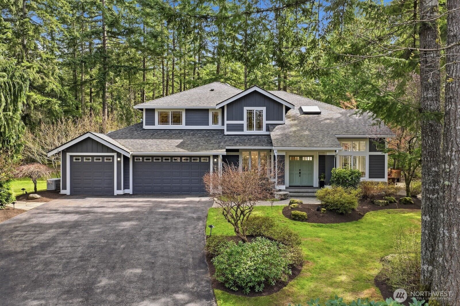 Property Photo: 45723 SE 138th Court WA 98045