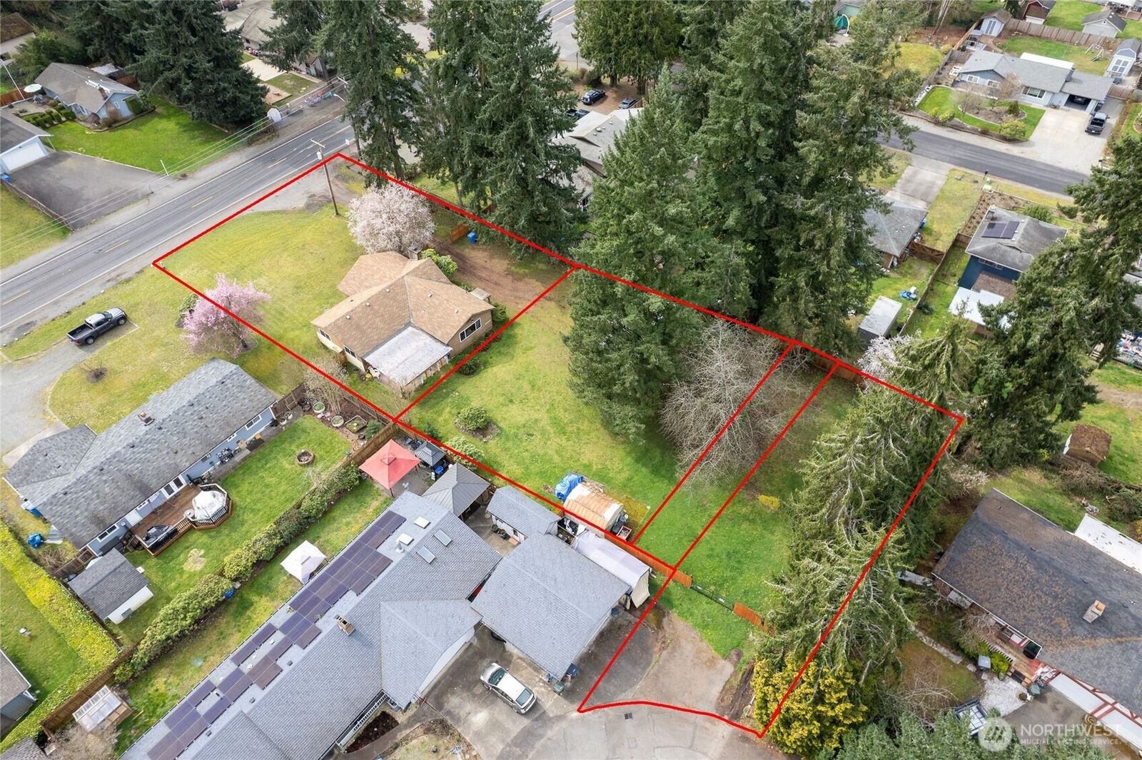 Property Photo:  11001  128th Street E  WA 98374 
