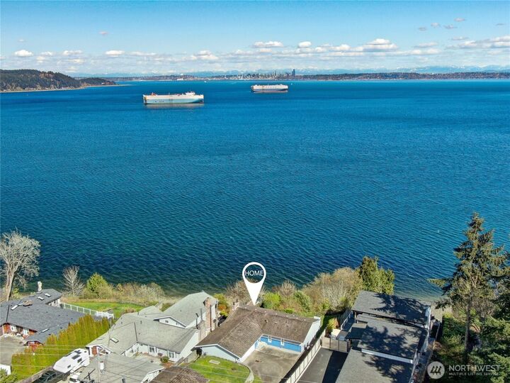 Property Photo:  1757  Miracle Mile Drive E  WA 98366 