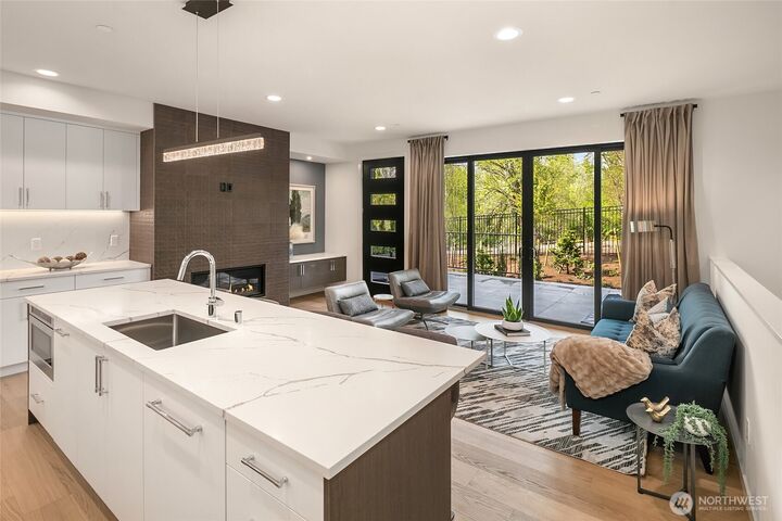 Property Photo: 286 118th Avenue SE WA 98005