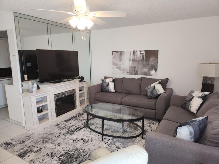 Property Photo:  3059 Ainslie Drive D  FL 33434 