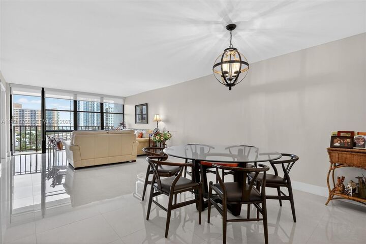 Property Photo: 800 Parkview Dr 908 FL 33009