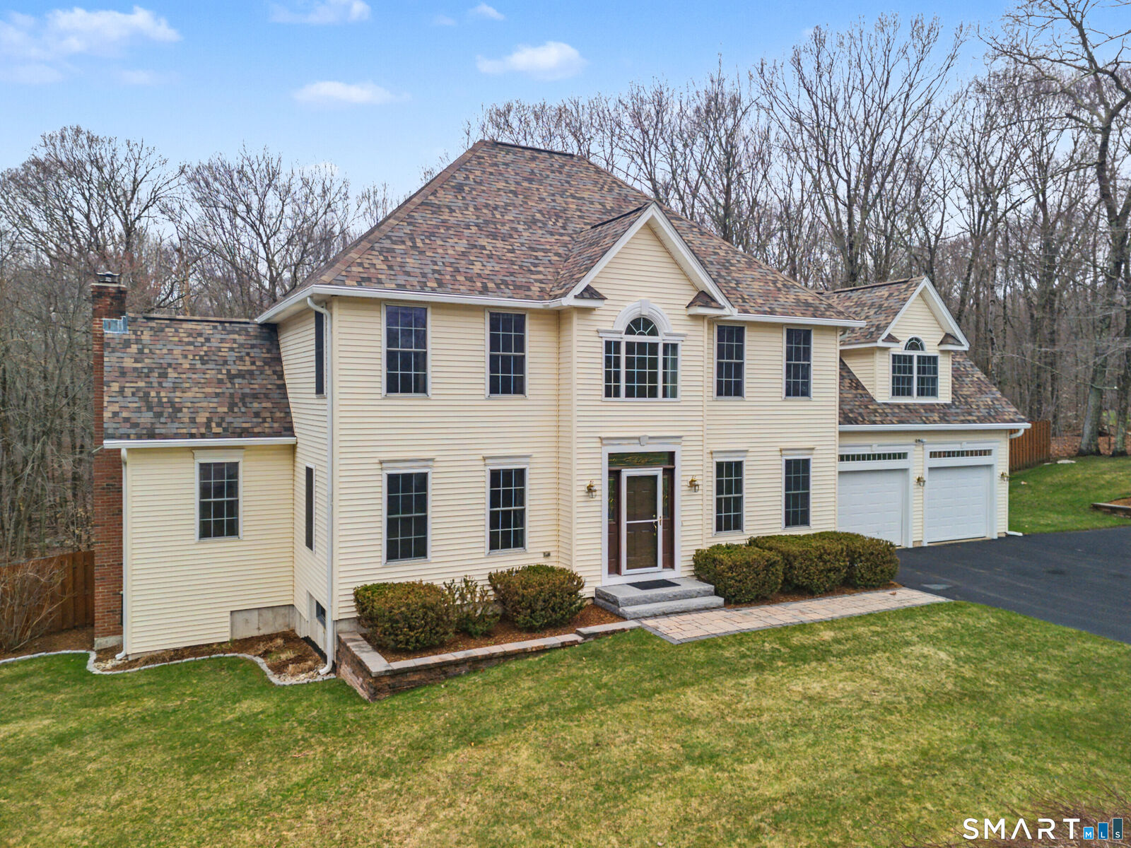 Property Photo:  12 Fox Run  CT 06237 