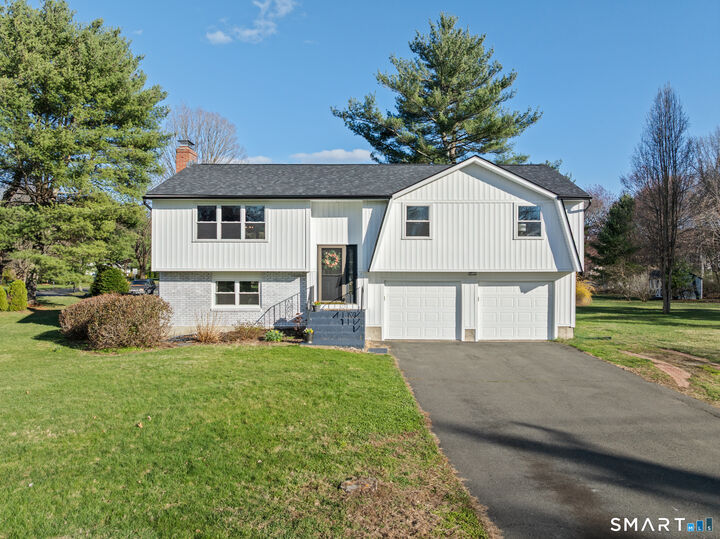 Property Photo:  92 Laurel Lane  CT 06070 