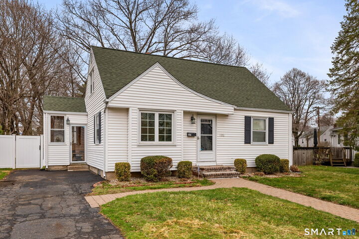 Property Photo:  37 Homesdale Avenue  CT 06489 